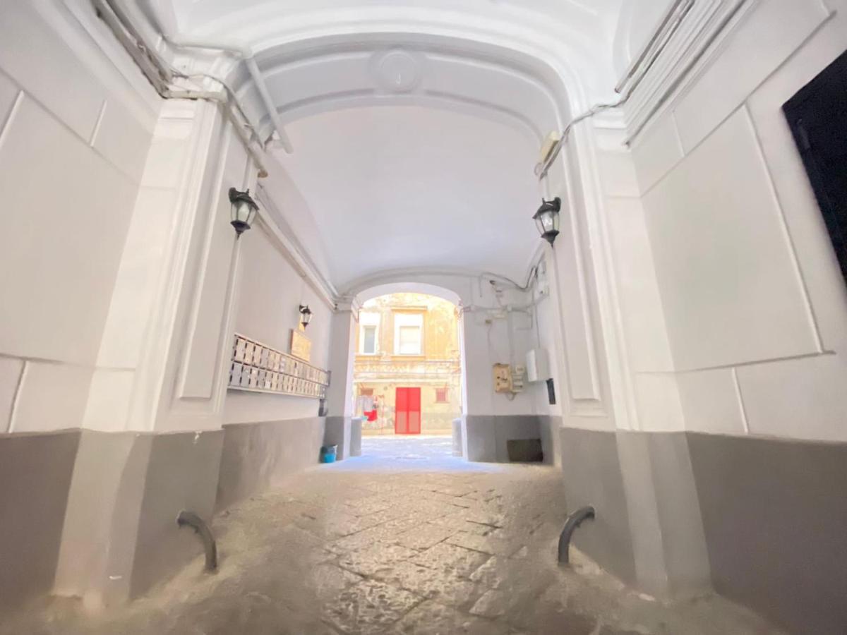 Dimora Dei Decumani Bed and Breakfast Νάπολη Εξωτερικό φωτογραφία
