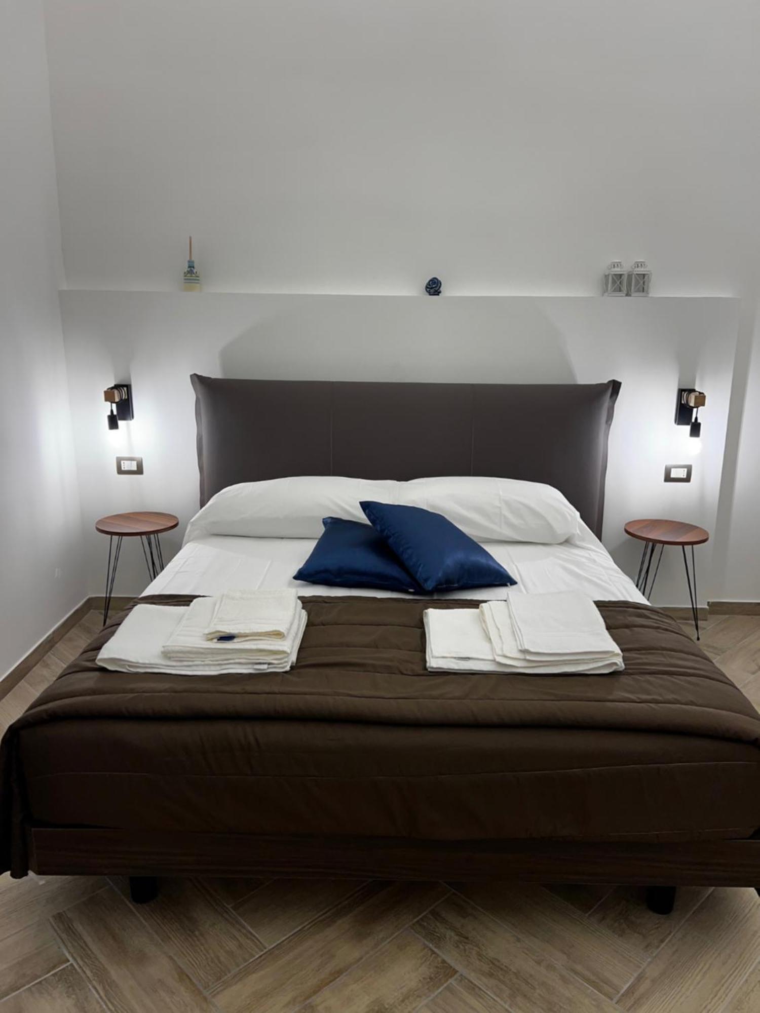 Dimora Dei Decumani Bed and Breakfast Νάπολη Εξωτερικό φωτογραφία